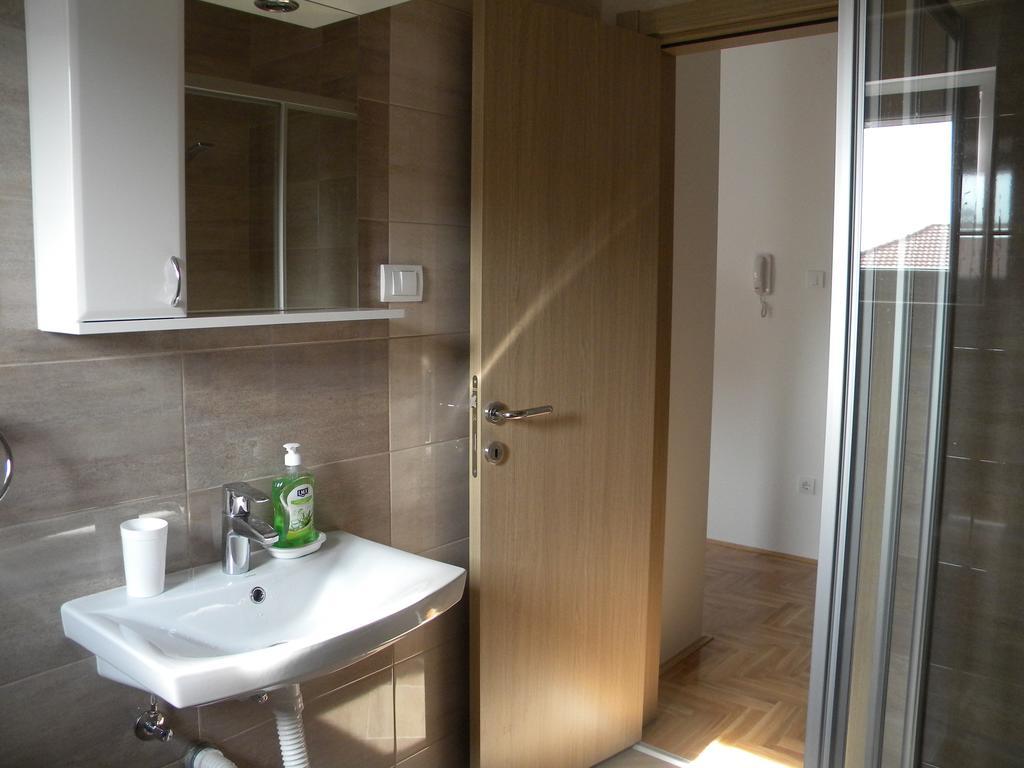 Apartment Srebrni Oblak Arandjelovac Esterno foto