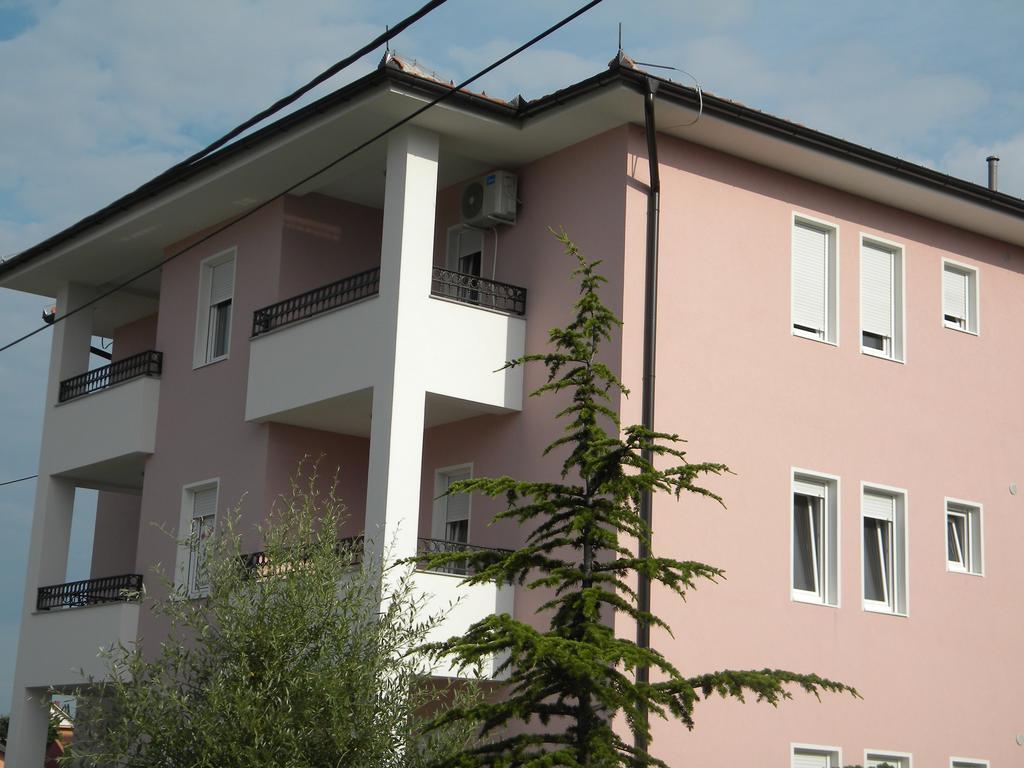 Apartment Srebrni Oblak Arandjelovac Esterno foto